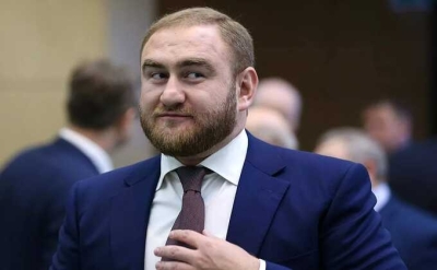 Бывший сенатор Рауф Арашуков не признал вину по обвинению в даче взятки в размере 3 миллиона рублей сотруднику УФСИН