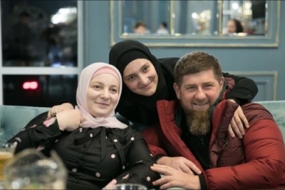 Минтруд Чечни и Айна Исраилова: пособия для многодетных или для родни?